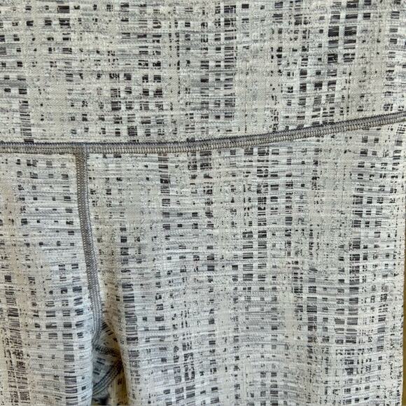 Lululemon Wunder Under High-Rise Tight 25" *Luxtreme sz 10 - Picture 8 of 11